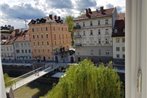 Above Ljubljanica River Apartment