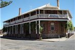 Sonbern Lodge Motel