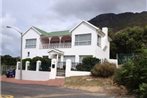 Spacious Holiday Home in Simon's Town