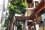 Sripat Guesthouse