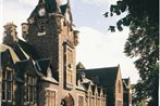 Stirling Highland Hotel- Part of the Cairn Collection