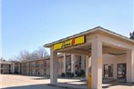 Super 8 by Wyndham Arkadelphia Caddo Valley Area