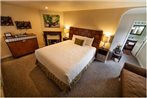 The Vendange Carmel Inn & Suites
