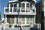 Three Bedroom Duplex on the Beach with Ocean View