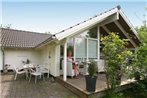 6 person holiday home in Dronningm lle