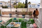 Shades Of White House W/ A Unique Terrace & BBQ