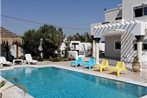 villa avec piscine prive?e 4 chambres 10 personnes