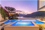 Kalkan Villa Sleeps 10 with Pool and Air Con