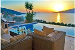 Villa in Kalkan Sleeps 8 includes Swimming pool Air Con and WiFi