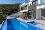 Kalkan Villa Sleeps 8 with Pool Air Con and WiFi