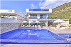 Kalkan Villa Sleeps 12 with Pool Air Con and WiFi