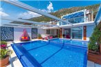 Kalkan Villa Sleeps 4 with Pool Air Con and WiFi