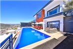 Kalkan Villa Sleeps 6 with Pool Air Con and WiFi