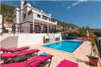 Kalkan Villa Sleeps 6 with Pool Air Con and WiFi