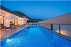 Corleone - Modern Villa with Jacuzzi in Kalkan