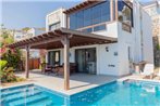 Splendid Villa with Private Pool and Jacuzzi near Beach in Bodrum