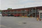 Trailway Motel - Fairview Heights
