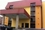 Days Inn & Suites by Wyndham Pigeon Forge