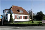Two-Bedroom Holiday home in Allinge 4