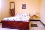 Spacious HOUSE 1 Bedroom Livingroom kitchen WiFi and TV