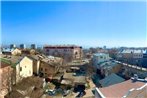 Odessa Sea View Apartment (city center)