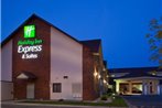 Holiday Inn Express & Suites Watertown