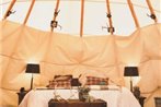 Dreamcatcher Tipi Hotel