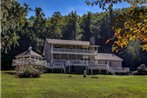 Enchanted Smoky Mtn Villa on 5 Acres with Hot Tub!