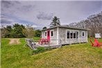 Lovely Raspberry Cottage with Rowboat on Back Cove!