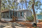 The Lodge at Colonels Island with Screened Porch!