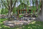 Rivers Edge Mtn Home Private Hot Tub and Views