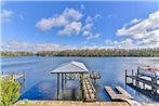 Riverfront Homosassa Retreat with Kayak and Boat Dock!