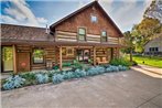 Spacious Log Cabin on the Wolf River with Fireplace!