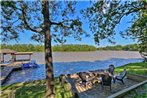 Lakefront Family-Friendly Home Fire Pit and Dock!