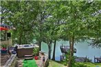 Patriotic Lakefront Seguin Home with Dock and Deck