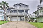 Port Aransas Home with Pool - Walk to Sandpoint Beach