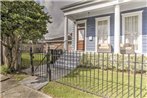 Chic New Orleans Duplex - Near Public Street Cars!