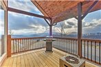 Lightning Bug Lookout Luxury Mountain View Cabin!