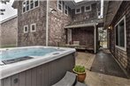 Rockaway Beach Home with Hot Tub 4 Blocks to Beach!