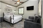 Green Acres Cottages - Boerne Suite