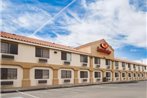 Econo Lodge Inn & Suites