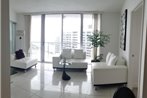 Luxury High Rise Condo by The Biscayne Bay