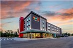 avid hotels Milwaukee West - Waukesha