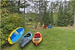 Cozy Eagle River Home with Paddleboard and 2 Kayaks!