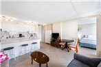 Gorgeous Mountain View Condos at The Waikiki Banyan