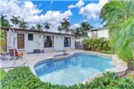 Gorgeous 3 Bedroom Beach Home & Big Pool