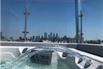 Roofdeck Hot Tub w Amazing Skyline View * LuxBnB