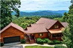 Spacious Murphy Cabin with Hot Tub and Mtn Views!