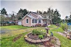 Updated Coos Bay Home about 2 Mi to Pacific Ocean