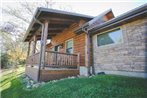 Dogwood Cabin by Amish Country Lodging